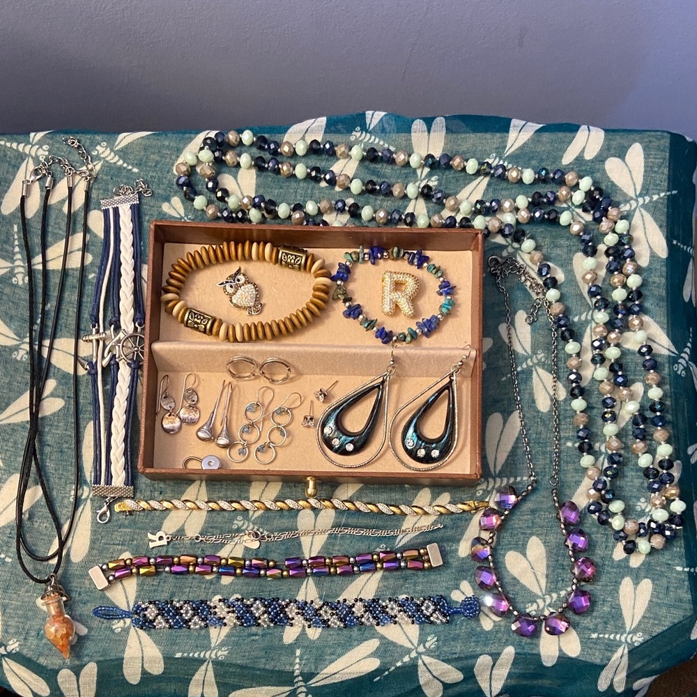 Jewelry Box Clean Out * 20 Piece Jewelry Collection